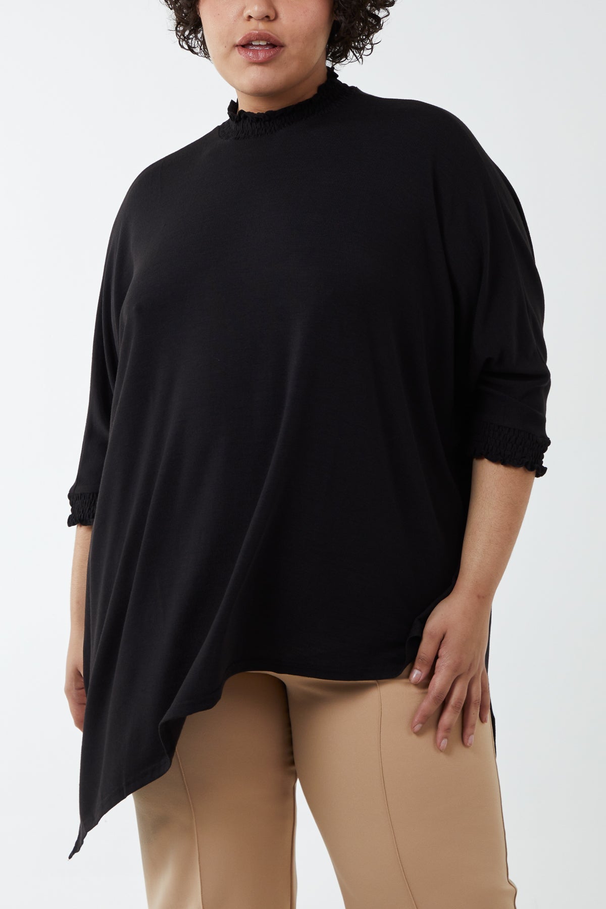 Curve Asymmetric Hem Shirred Knit Top