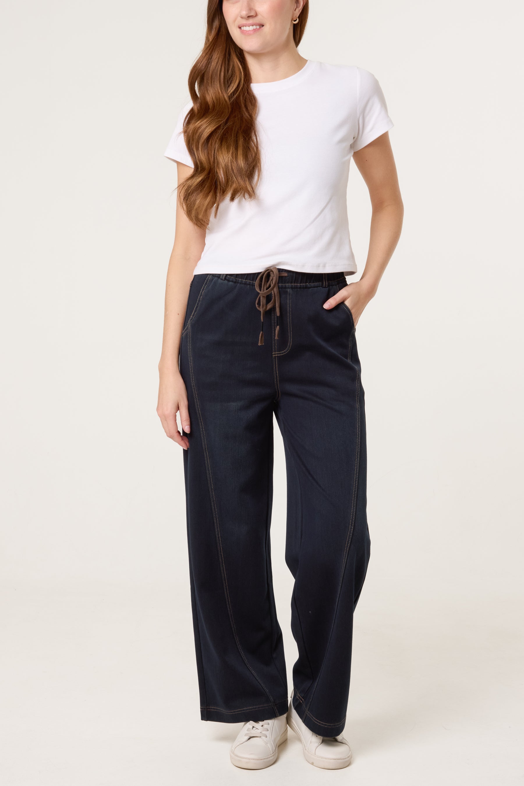 Seam Detail Elastic Waist Jeans