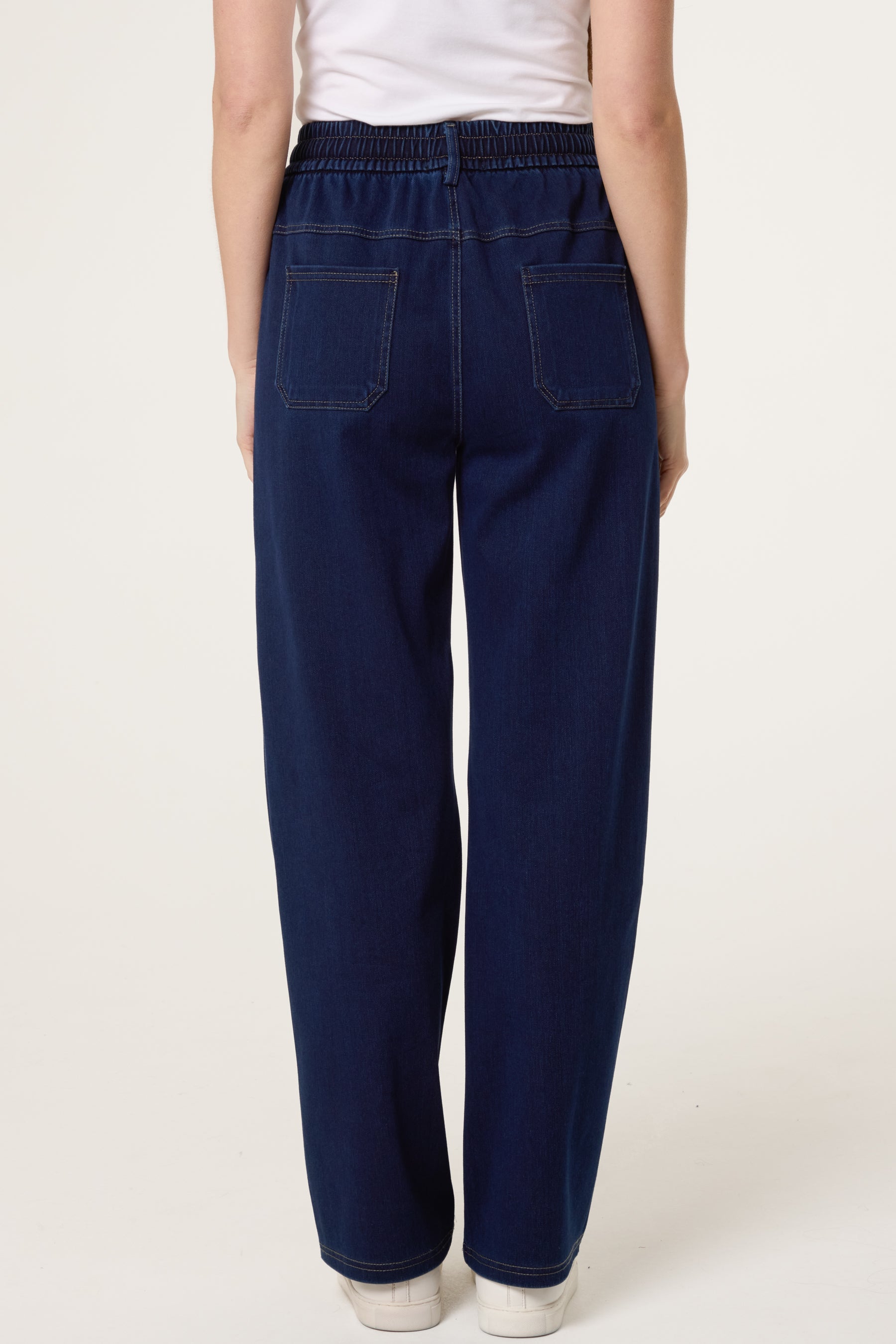 String Tie Flared Ankle Jeans