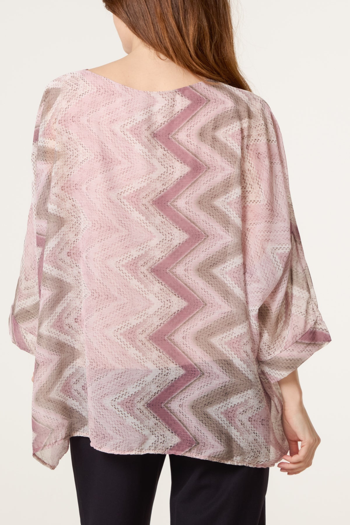 Zigzag Scoop Neck Chiffon Blouse