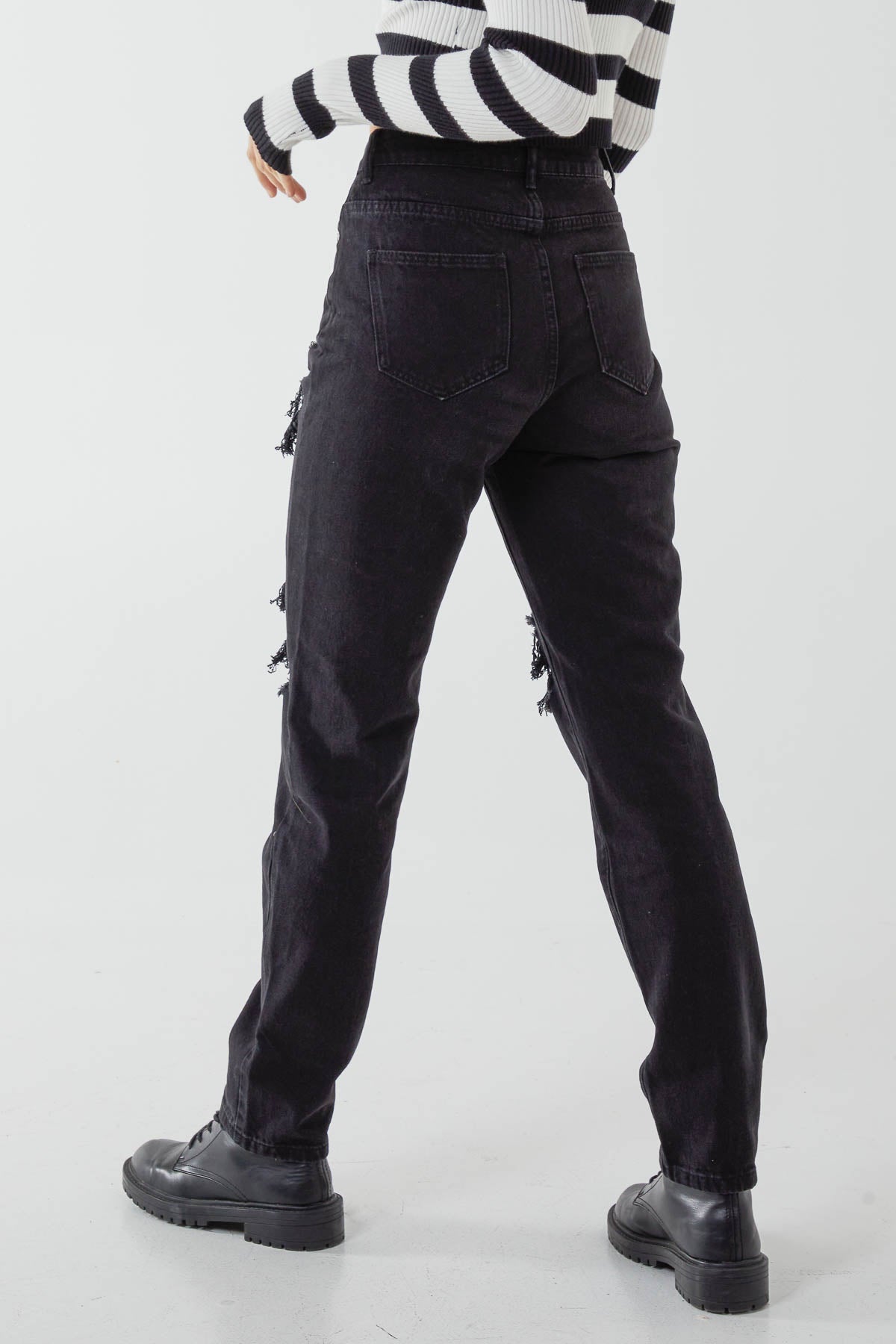 Distressed Ripped Straight Denim Jeans