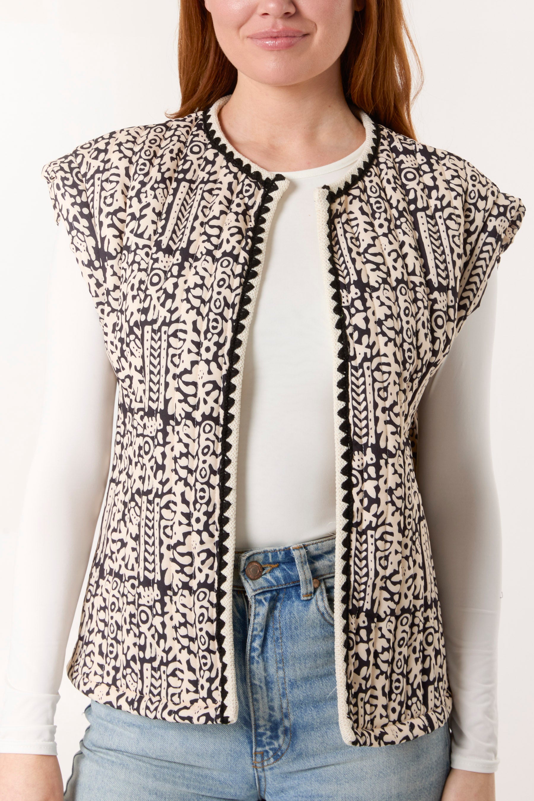 Sleeveless Printed Quilted Jacket