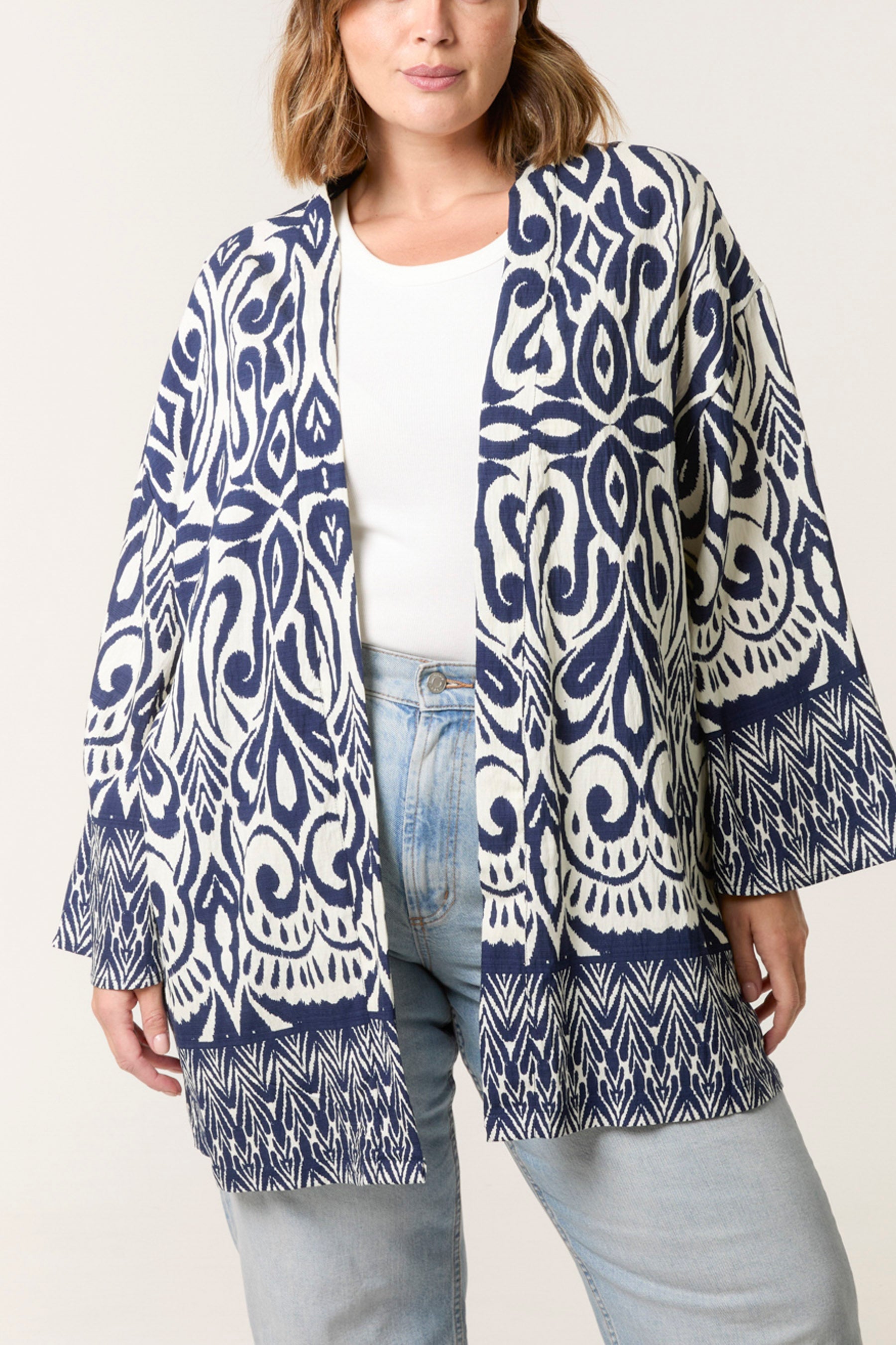 Curve Border Print Kimono