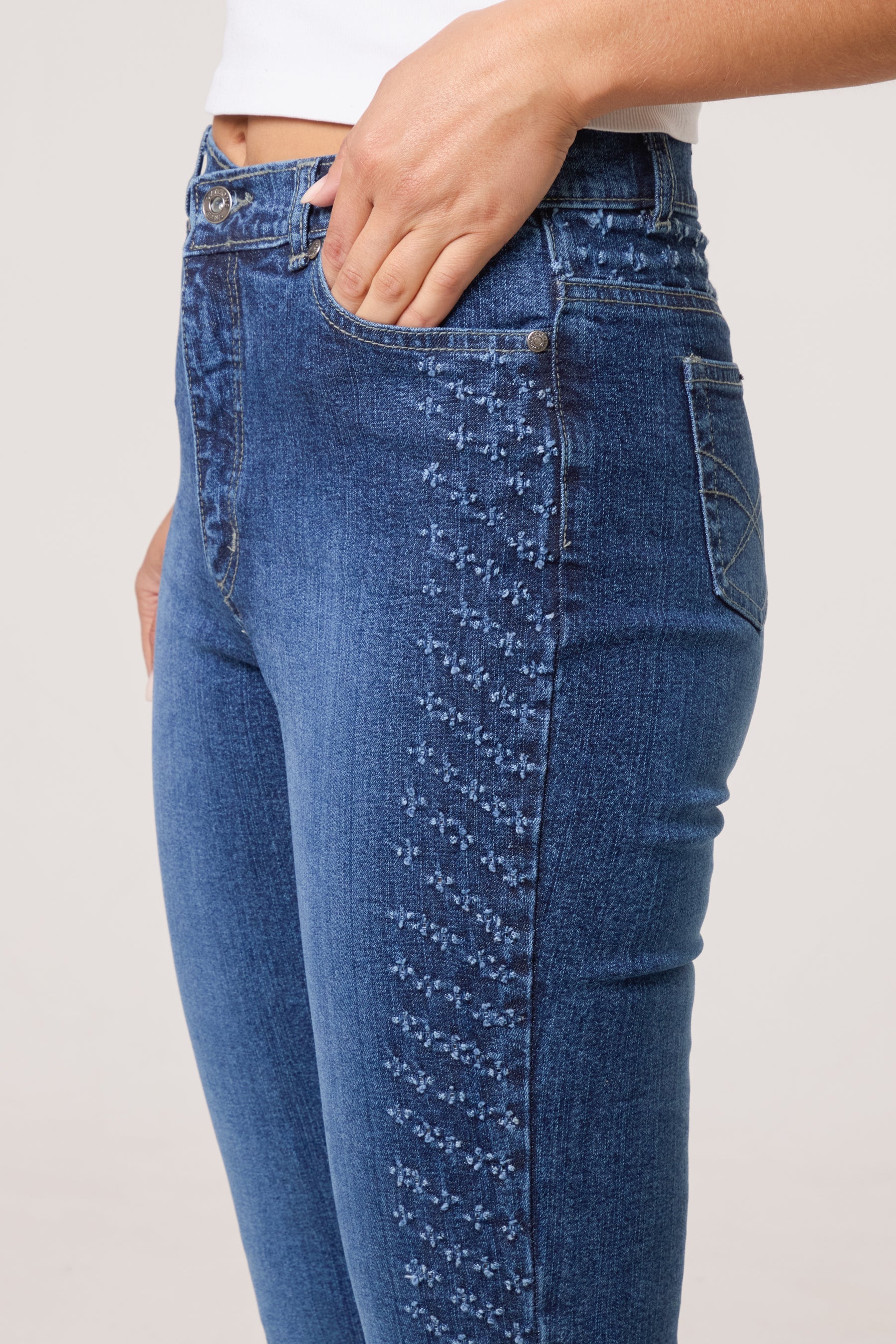 Distressed Flower Side Jeans